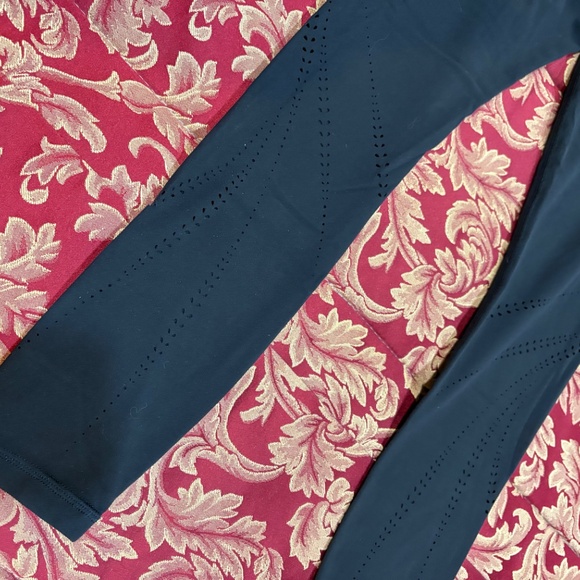 Athleta Elation Lasercut Tight Black Leggings-Size XS/TP - Picture 5 of 7